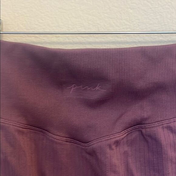 PINK Victoria's Secret Purple to Blue Ombre Leggings - Picture 2 of 4